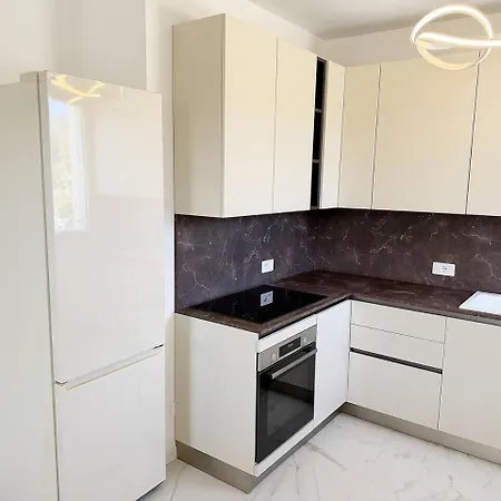 Apartment Il Sentiero - Spazio, Relax E Comfort A Bardolino